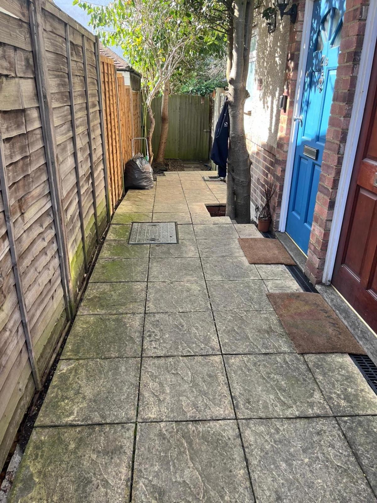 Super Convenient For Central London - Large 2 Double Bed Apartment 30 Seconds Walk To Platform Train Station And 19 Mins To London Waterloo Bagian luar foto